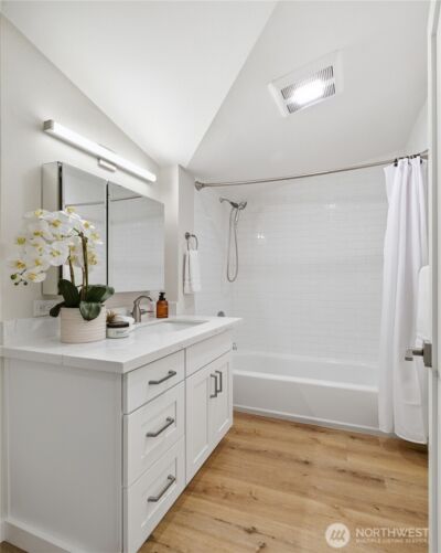 1126 14th Ave #G, Seattle, WA 98122 - Photo 24