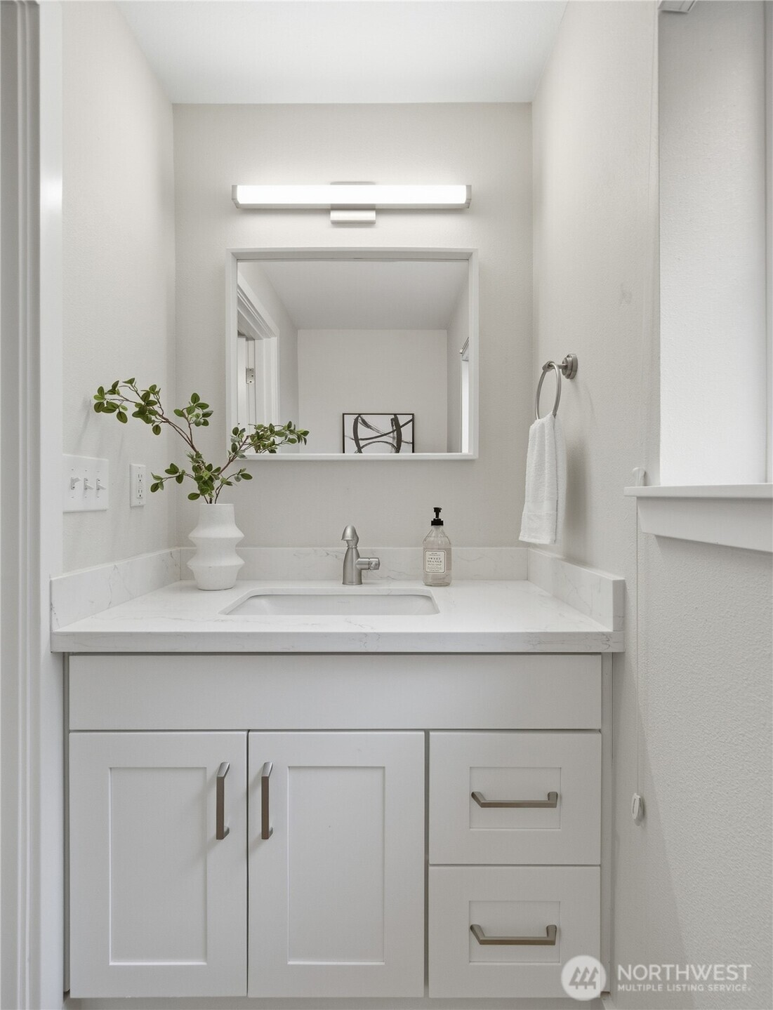 1126 14th Ave #G, Seattle, WA 98122