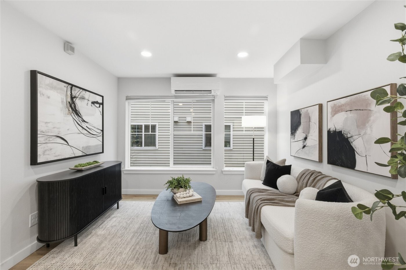 1126 14th Ave #G, Seattle, WA 98122