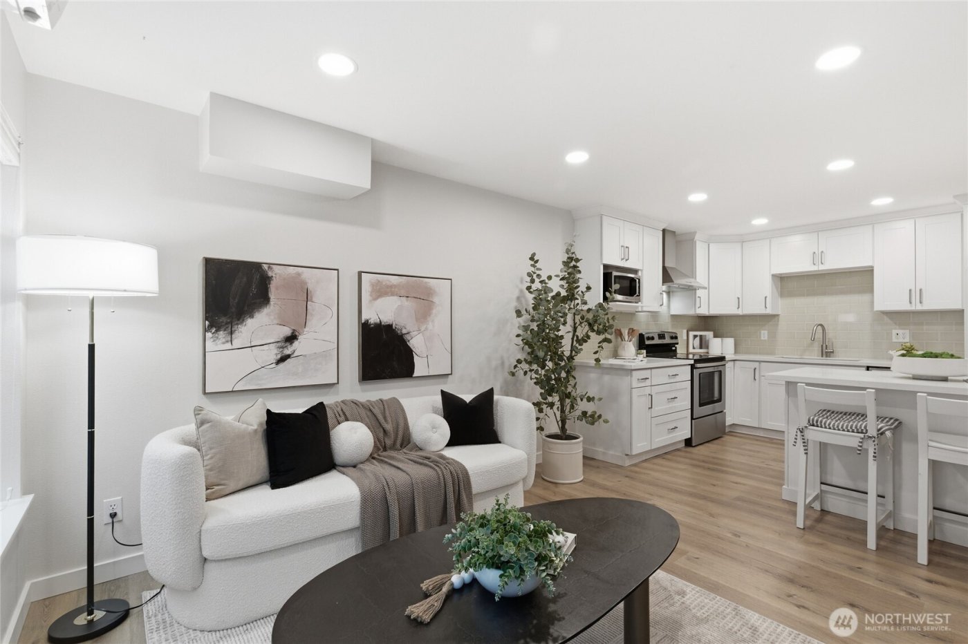 1126 14th Ave #G, Seattle, WA 98122