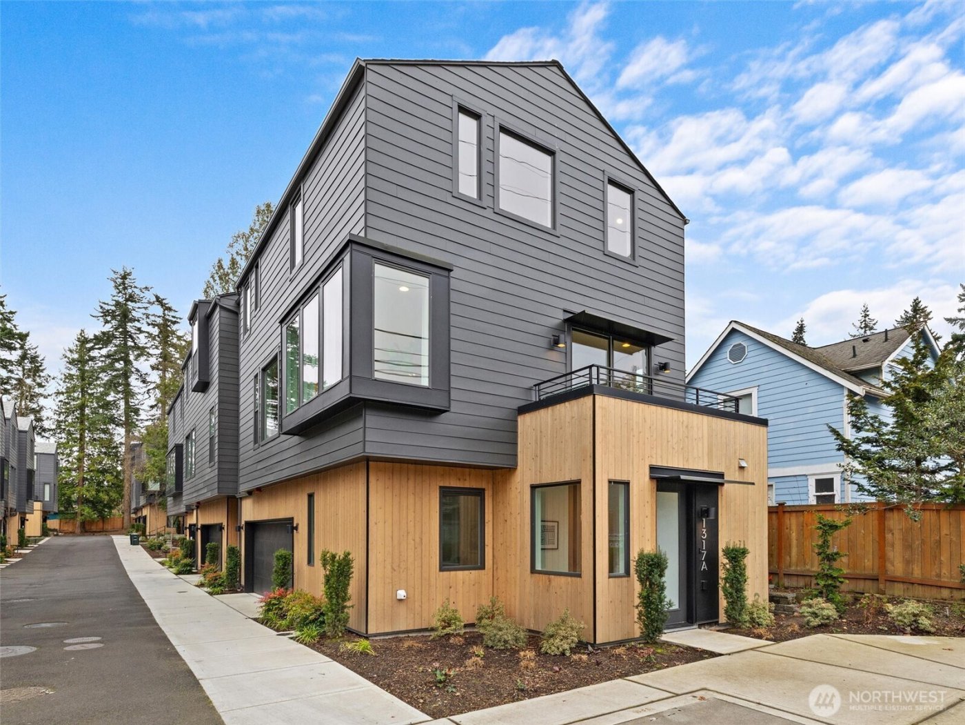 1317 N 185th Street #A, Shoreline, WA 98133