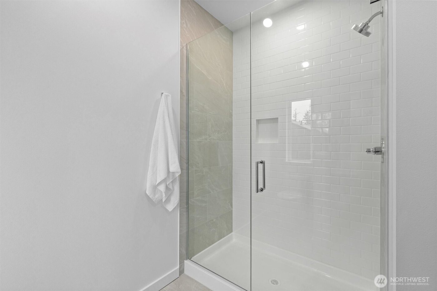 1317 N 185th Street #A, Shoreline, WA 98133