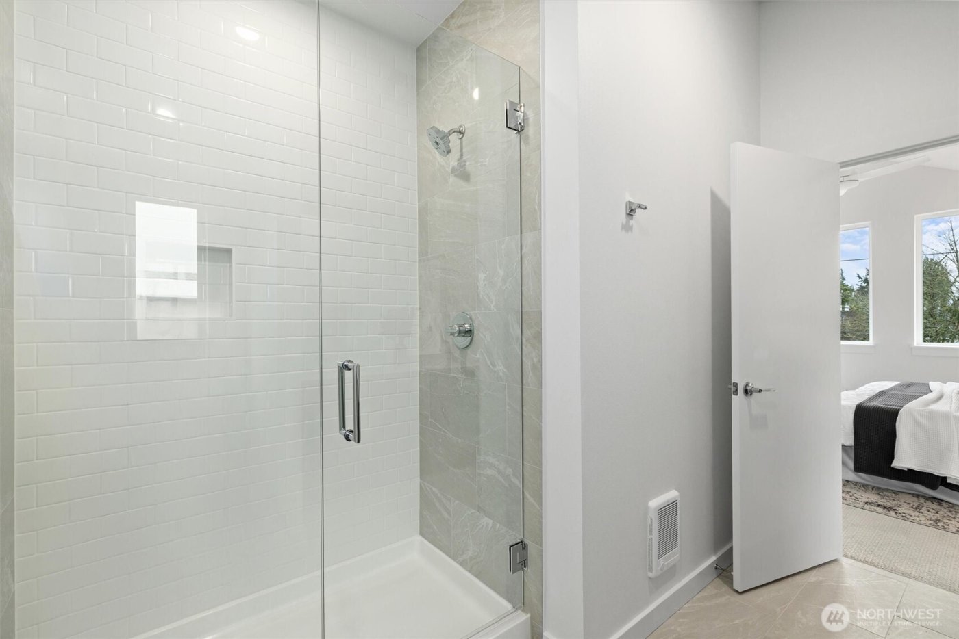 1317 N 185th Street #A, Shoreline, WA 98133