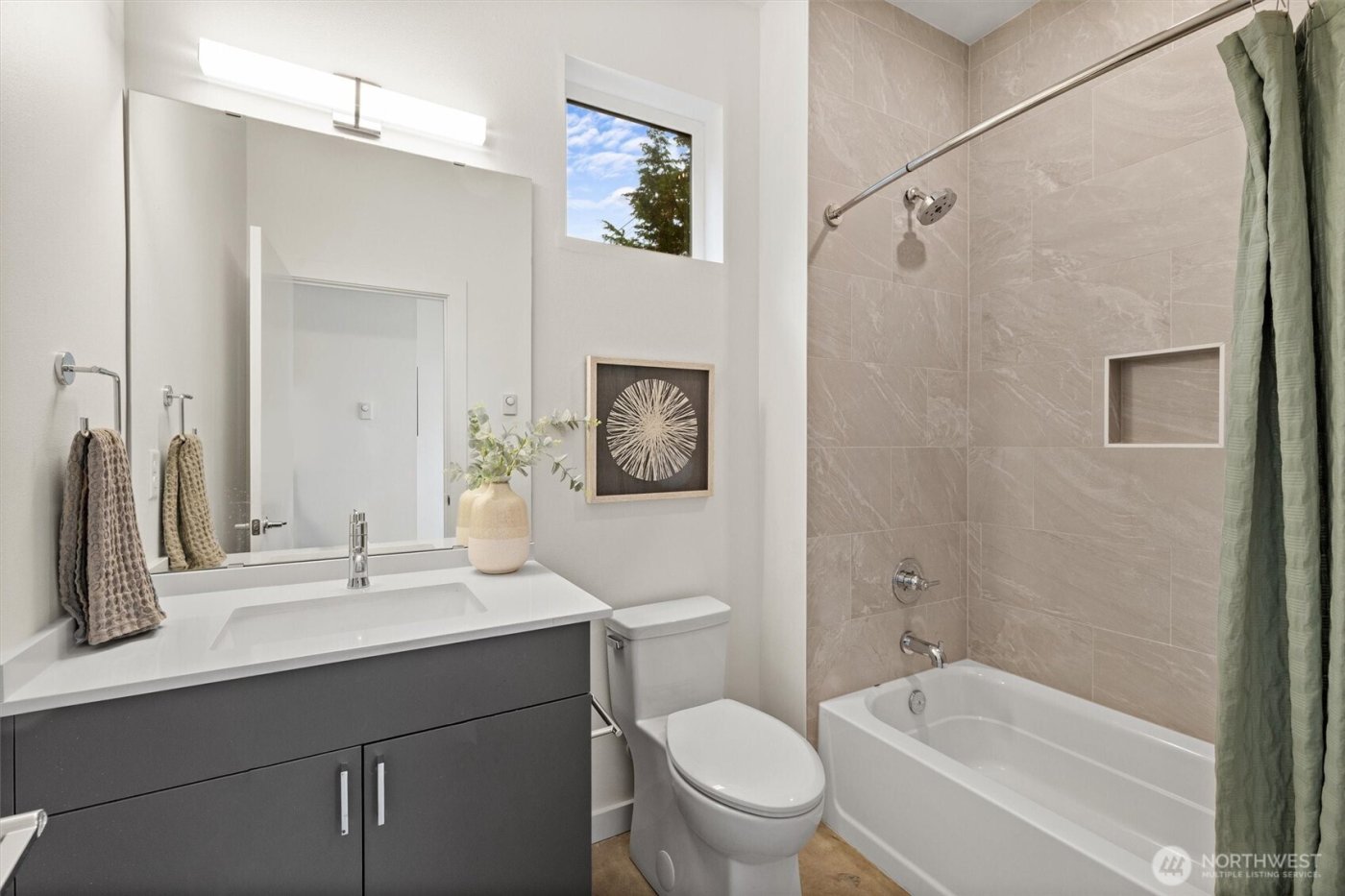 1317 N 185th Street #A, Shoreline, WA 98133