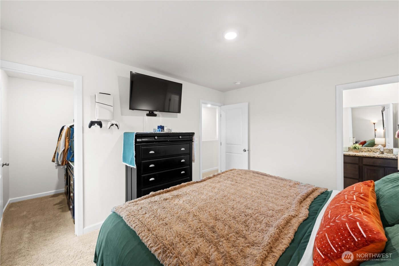 7922 285th Place NW #A, Stanwood, WA 98292