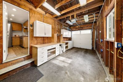 7025 25th Avenue NE, Seattle, WA 98115 - Photo 11