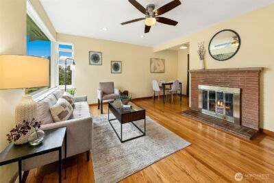 7025 25th Avenue NE, Seattle, WA 98115 - Photo 2