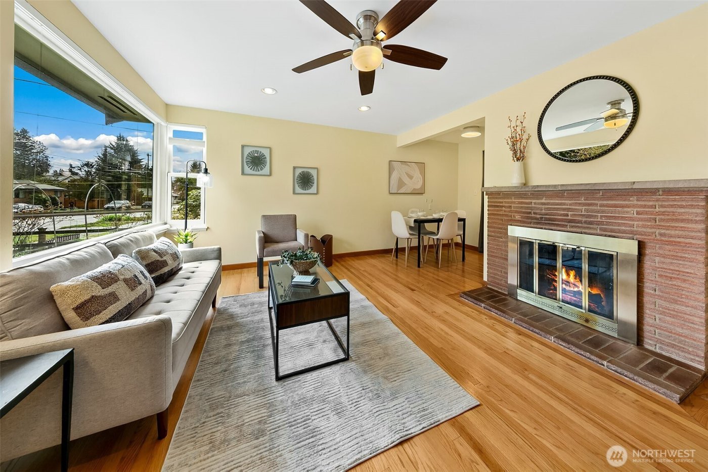 7025 25th Avenue NE, Seattle, WA 98115