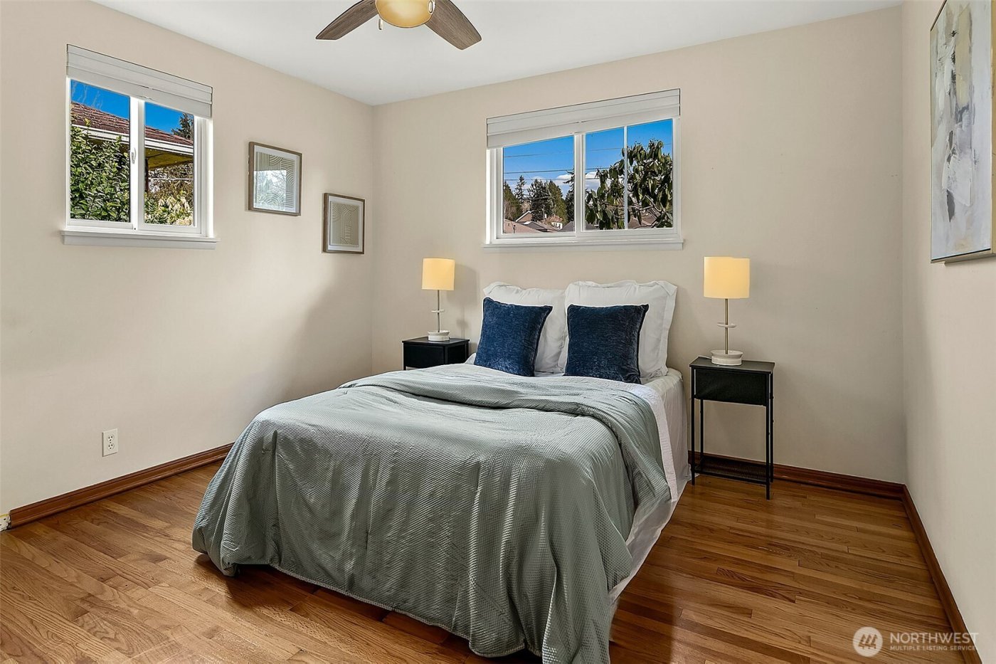 7025 25th Avenue NE, Seattle, WA 98115