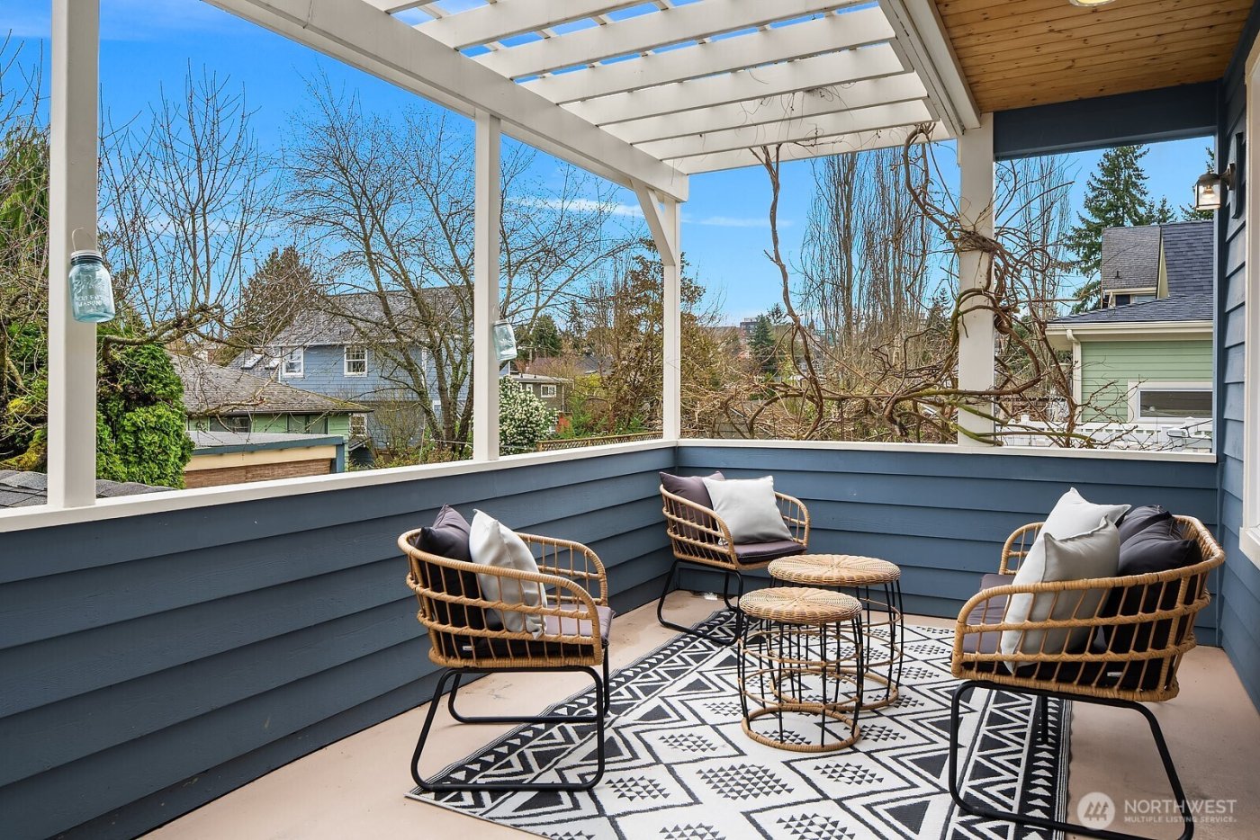 733 N 73rd Street , Seattle, WA 98103