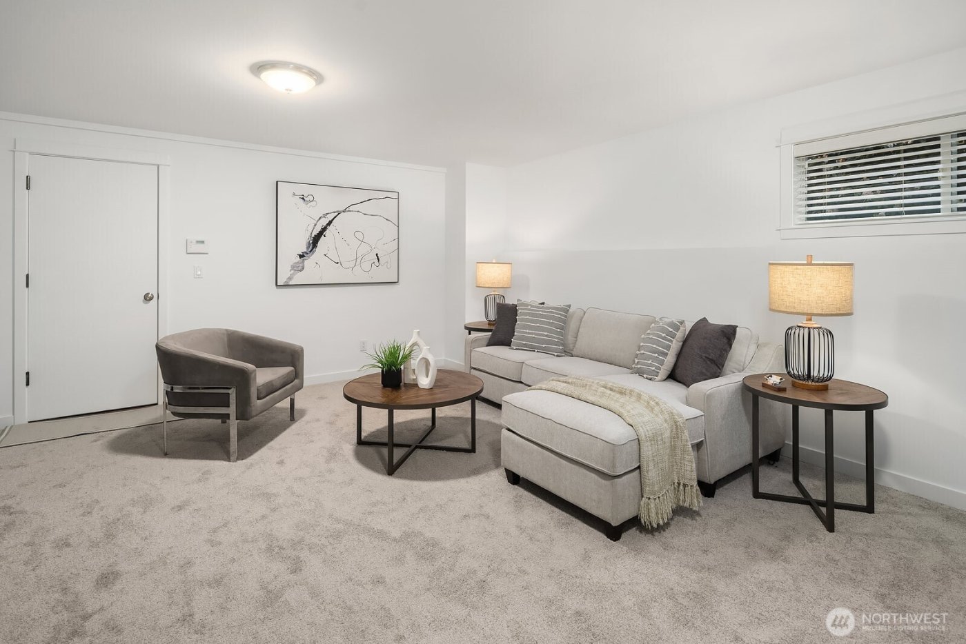 733 N 73rd Street , Seattle, WA 98103