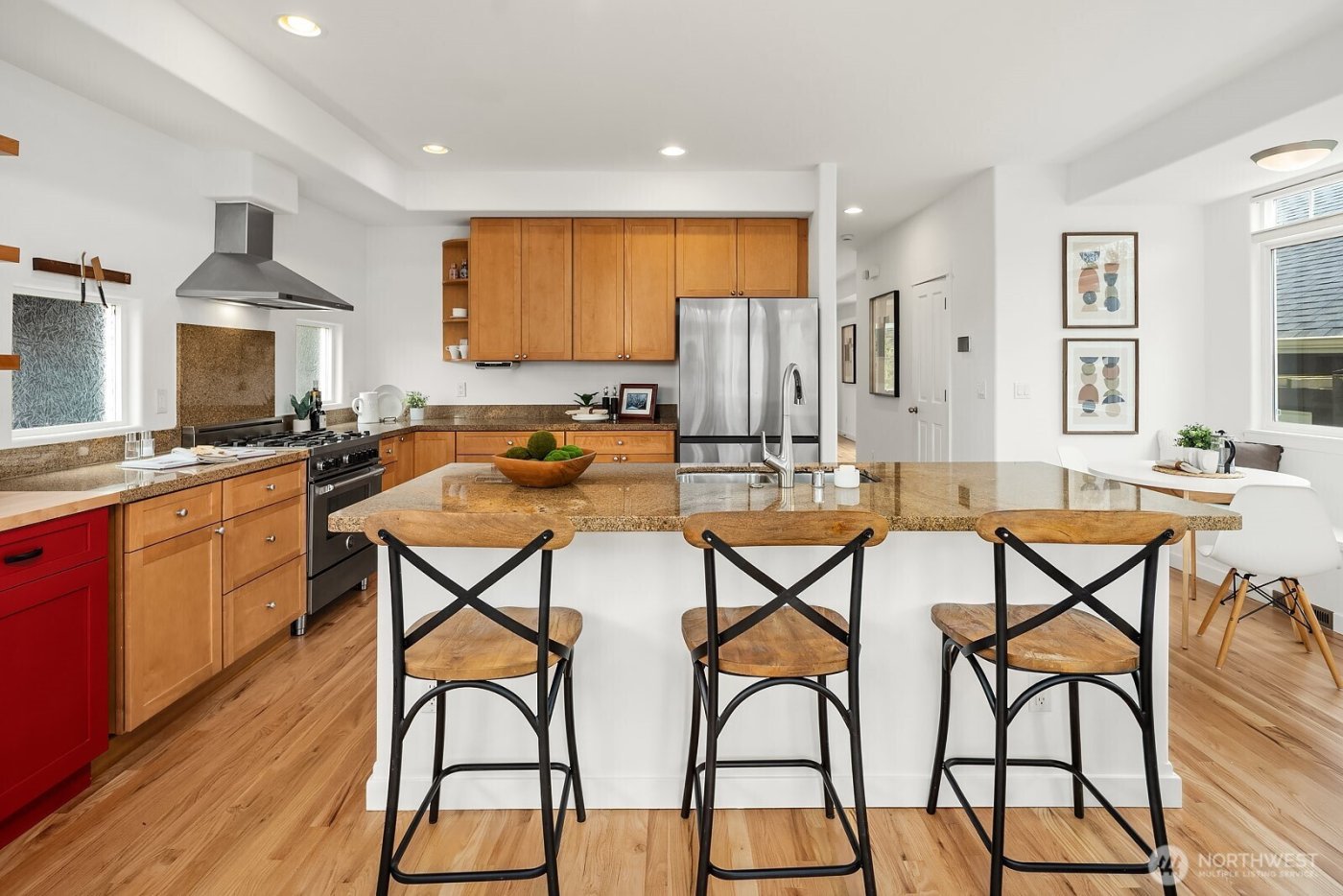 733 N 73rd Street , Seattle, WA 98103