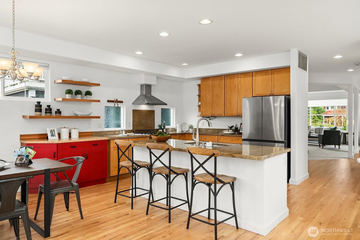 733 N 73rd Street , Seattle, WA 98103