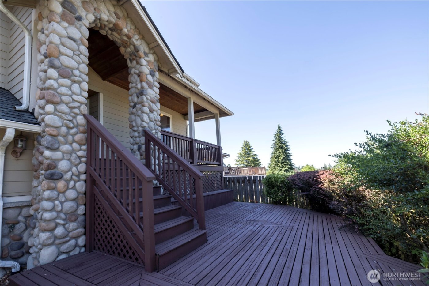 27111 141st Avenue SE, Kent, WA 98042-7232