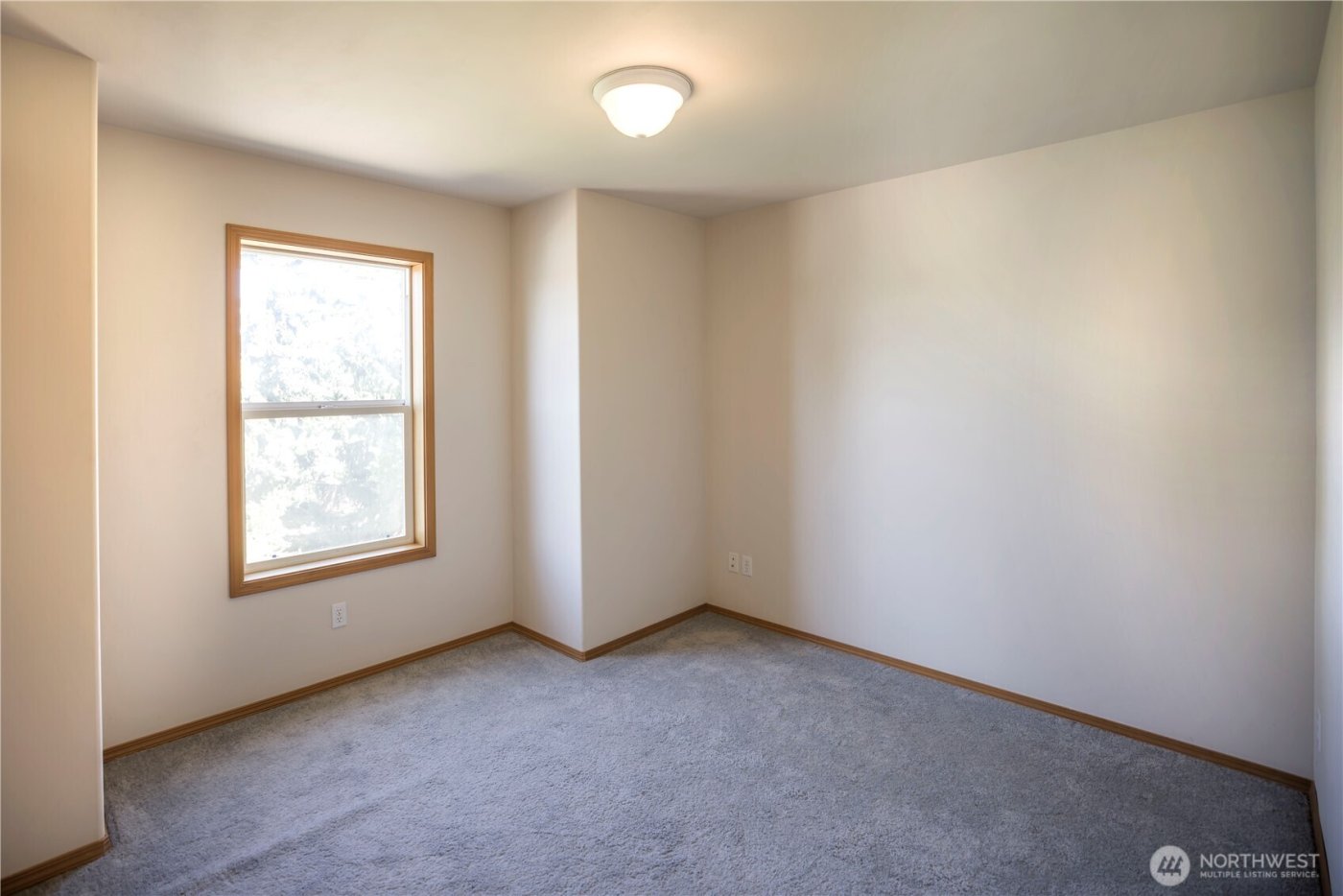 27111 141st Avenue SE, Kent, WA 98042-7232