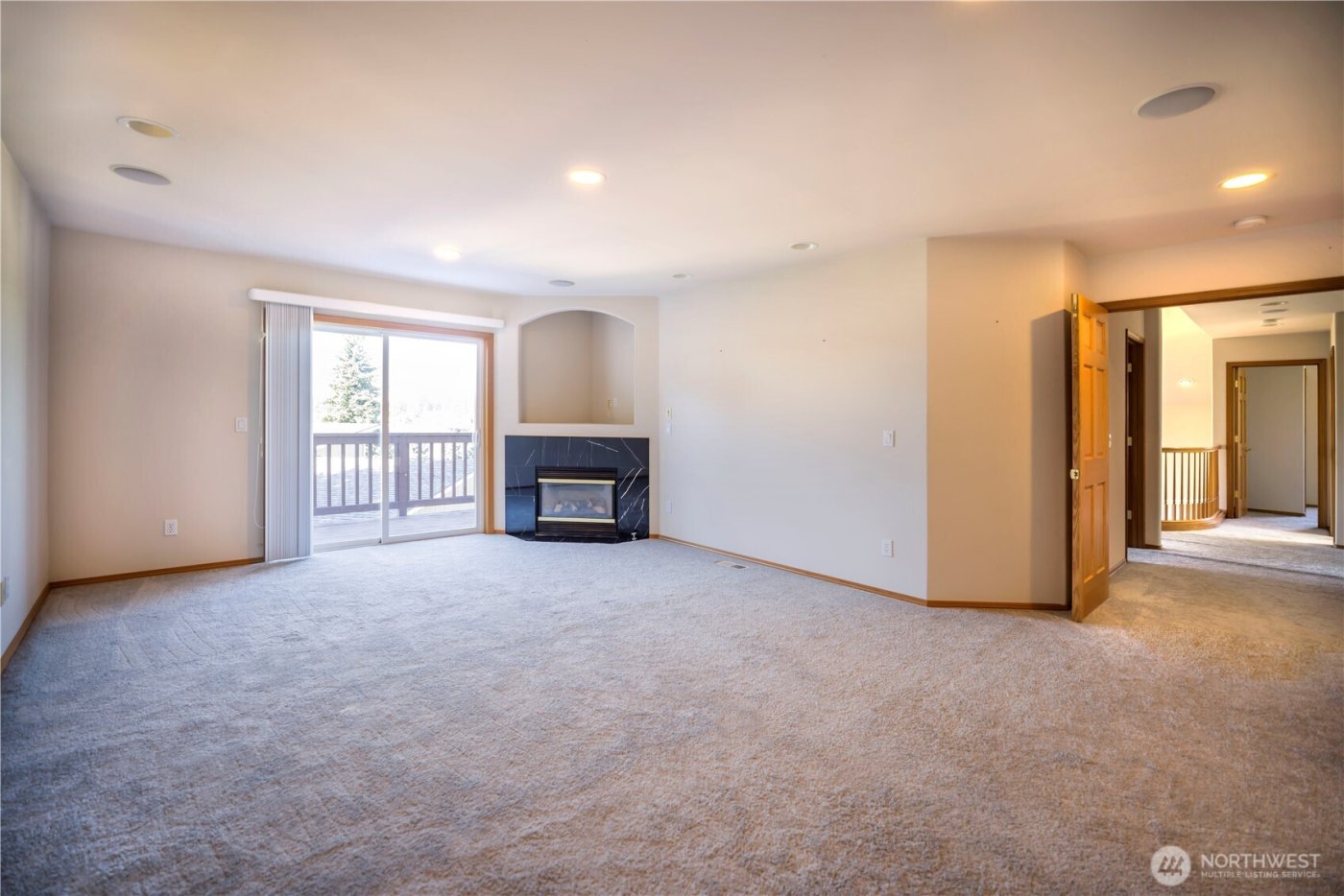 27111 141st Avenue SE, Kent, WA 98042-7232