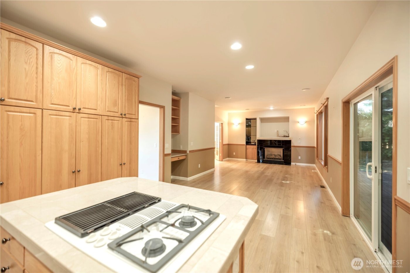 27111 141st Avenue SE, Kent, WA 98042-7232