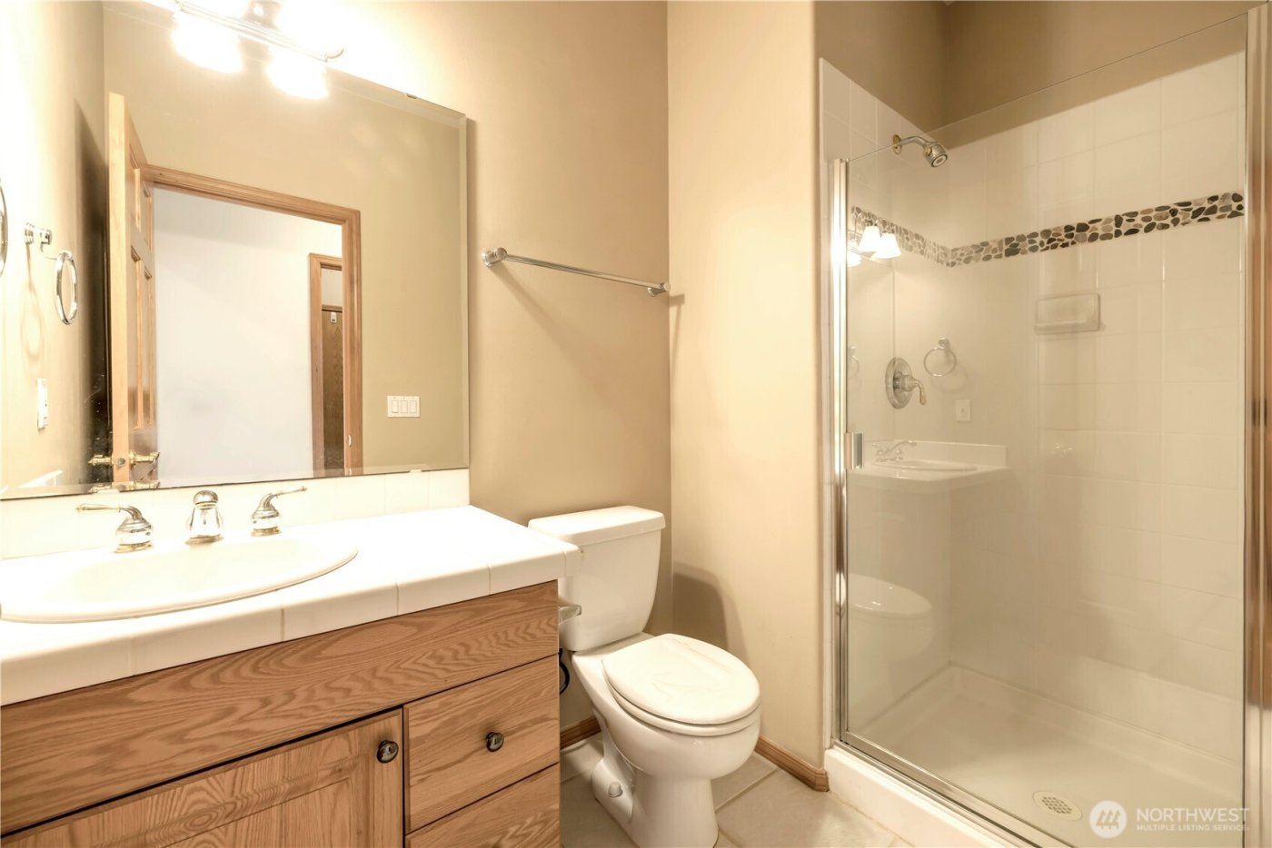 27111 141st Avenue SE, Kent, WA 98042-7232