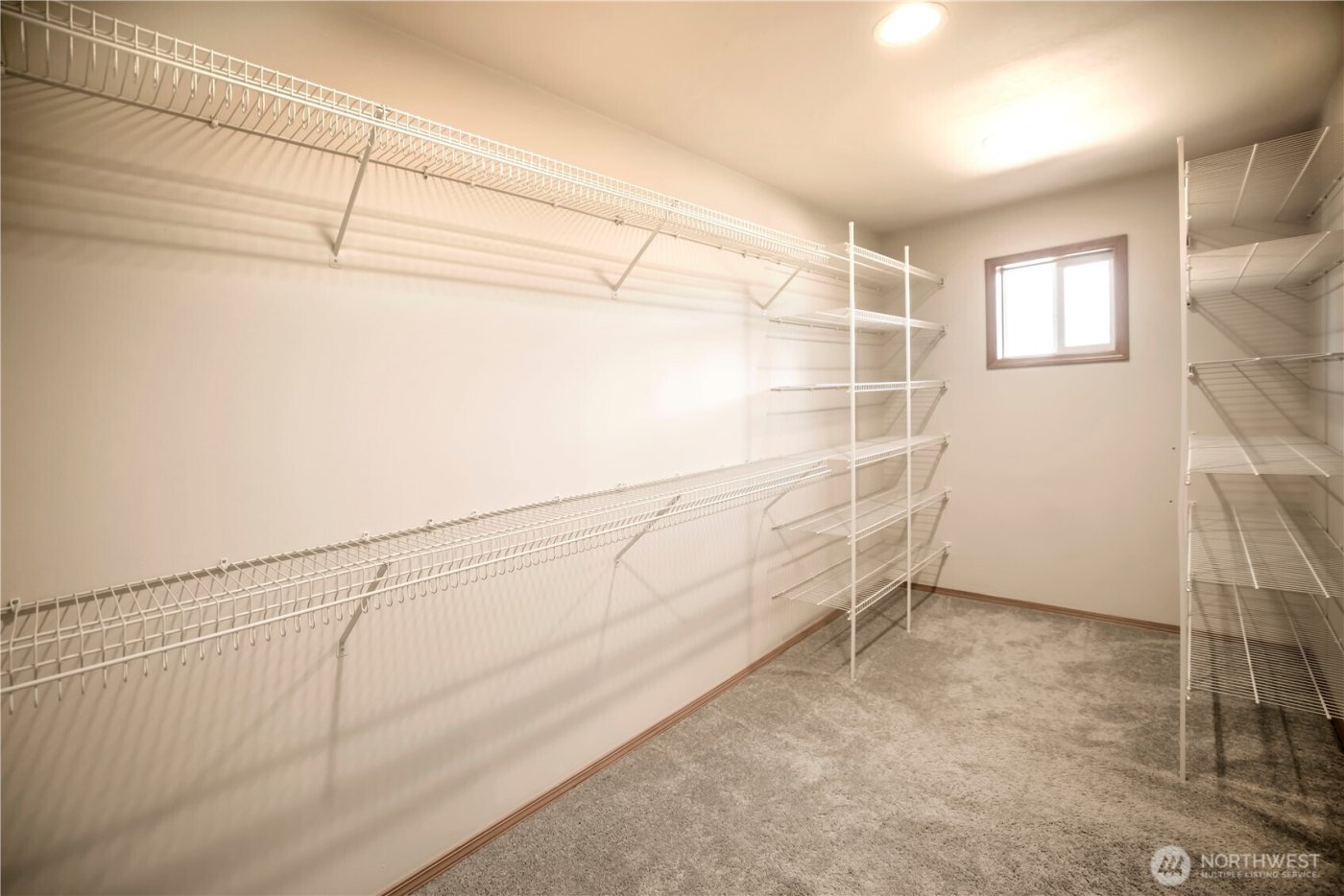 27111 141st Avenue SE, Kent, WA 98042-7232