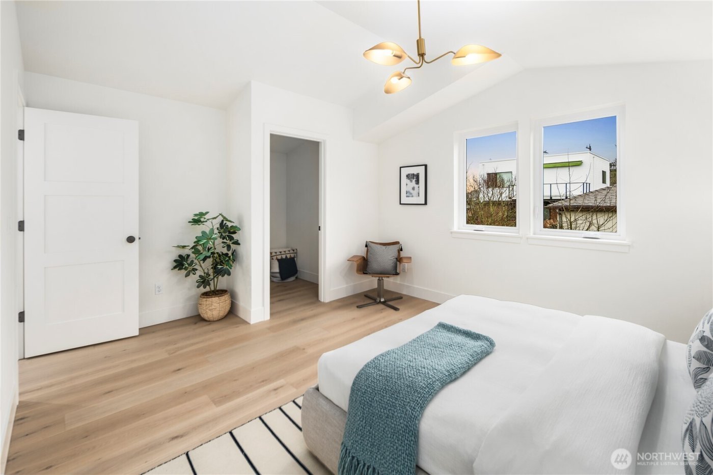 524 NE 89th Street #B, Seattle, WA 98115