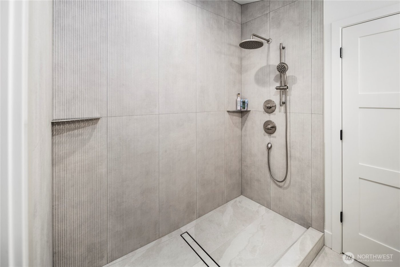 524 NE 89th Street #B, Seattle, WA 98115