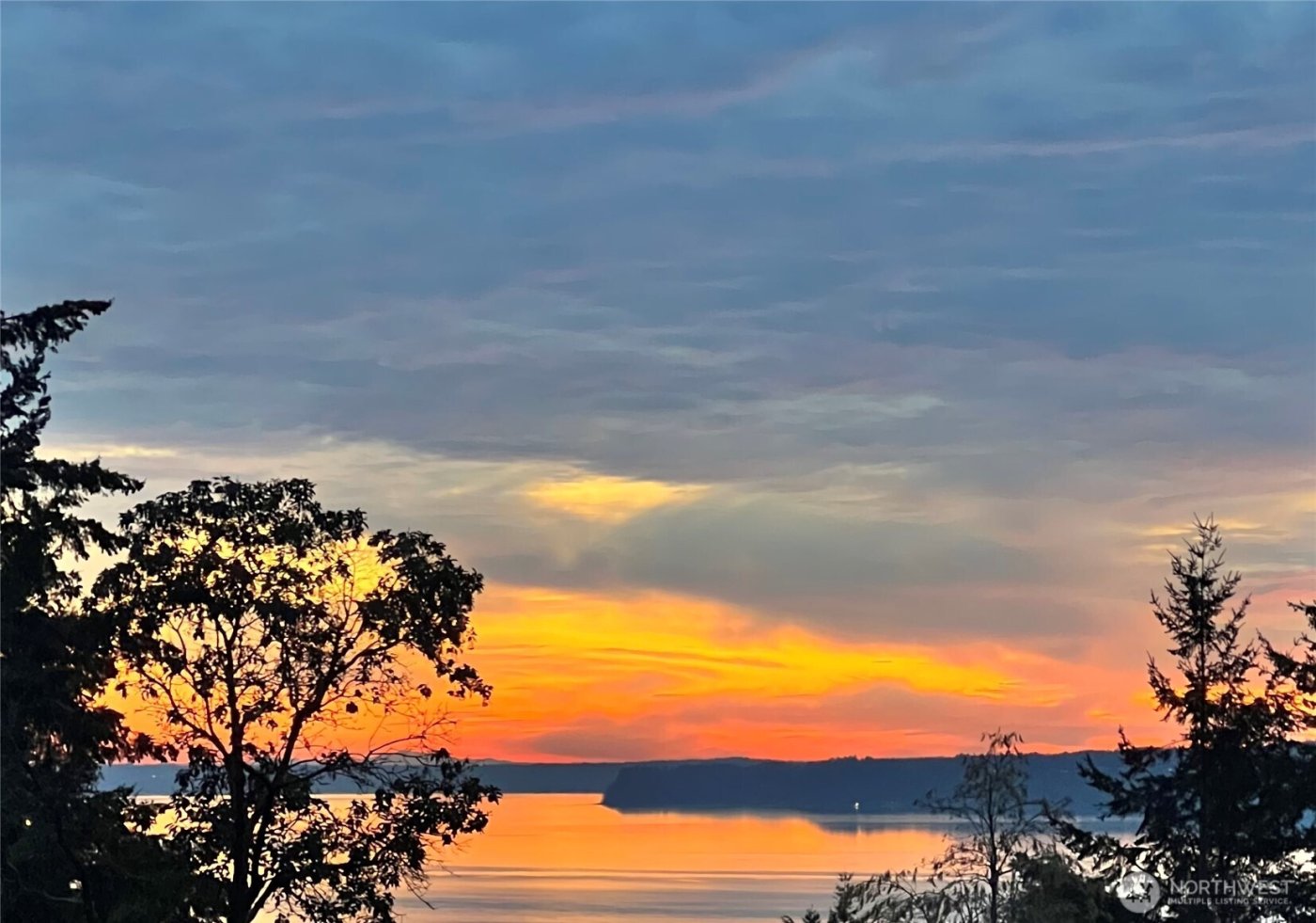 1229 Queets Drive , Fox Island, WA 98333