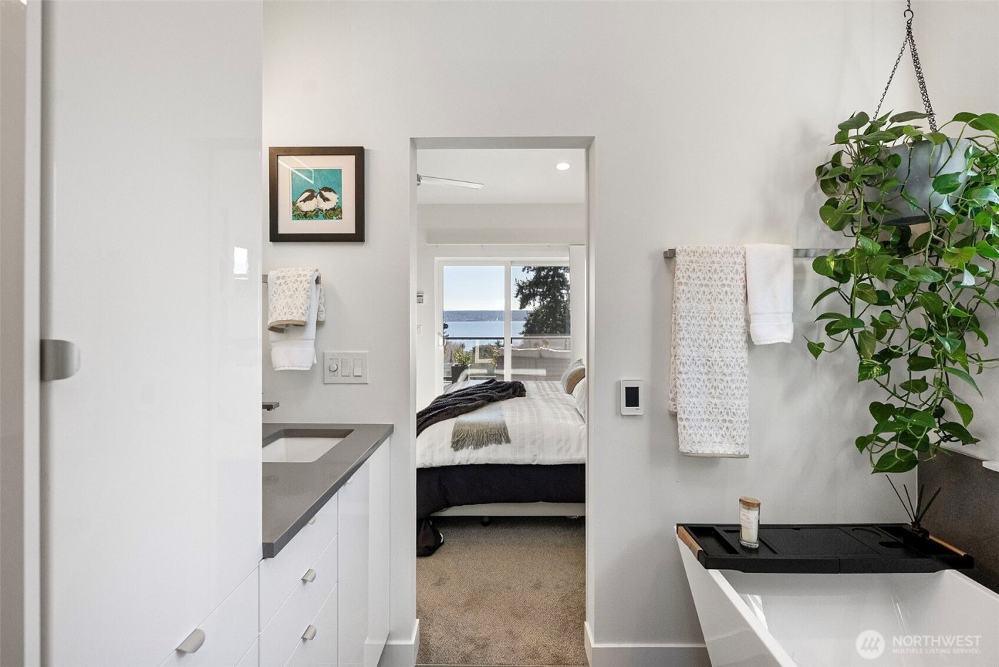 1229 Queets Drive , Fox Island, WA 98333