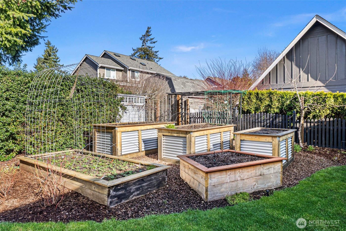 1229 Queets Drive , Fox Island, WA 98333