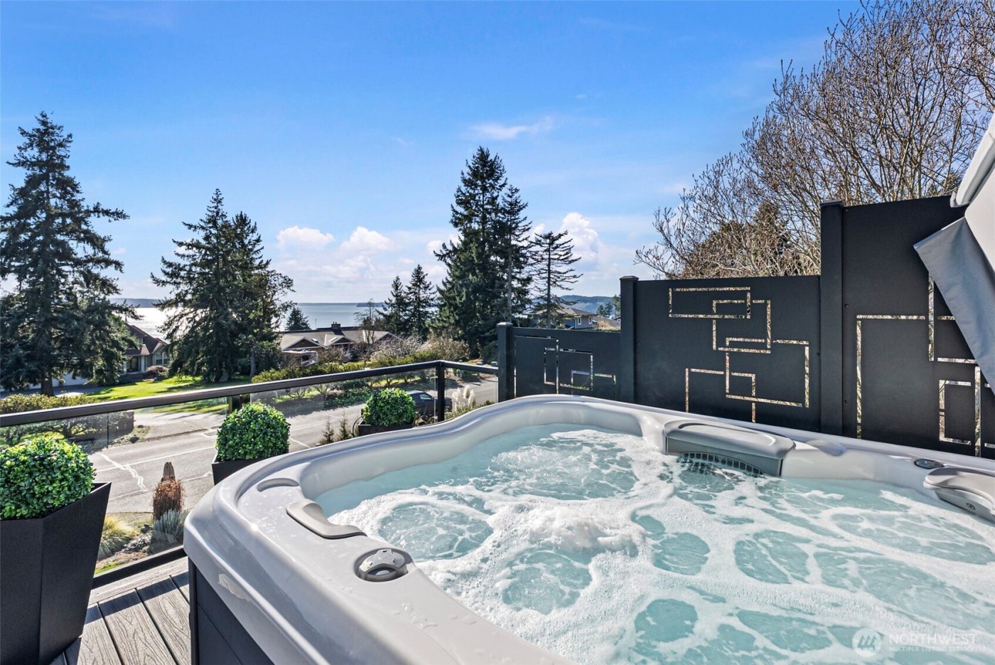 1229 Queets Drive , Fox Island, WA 98333