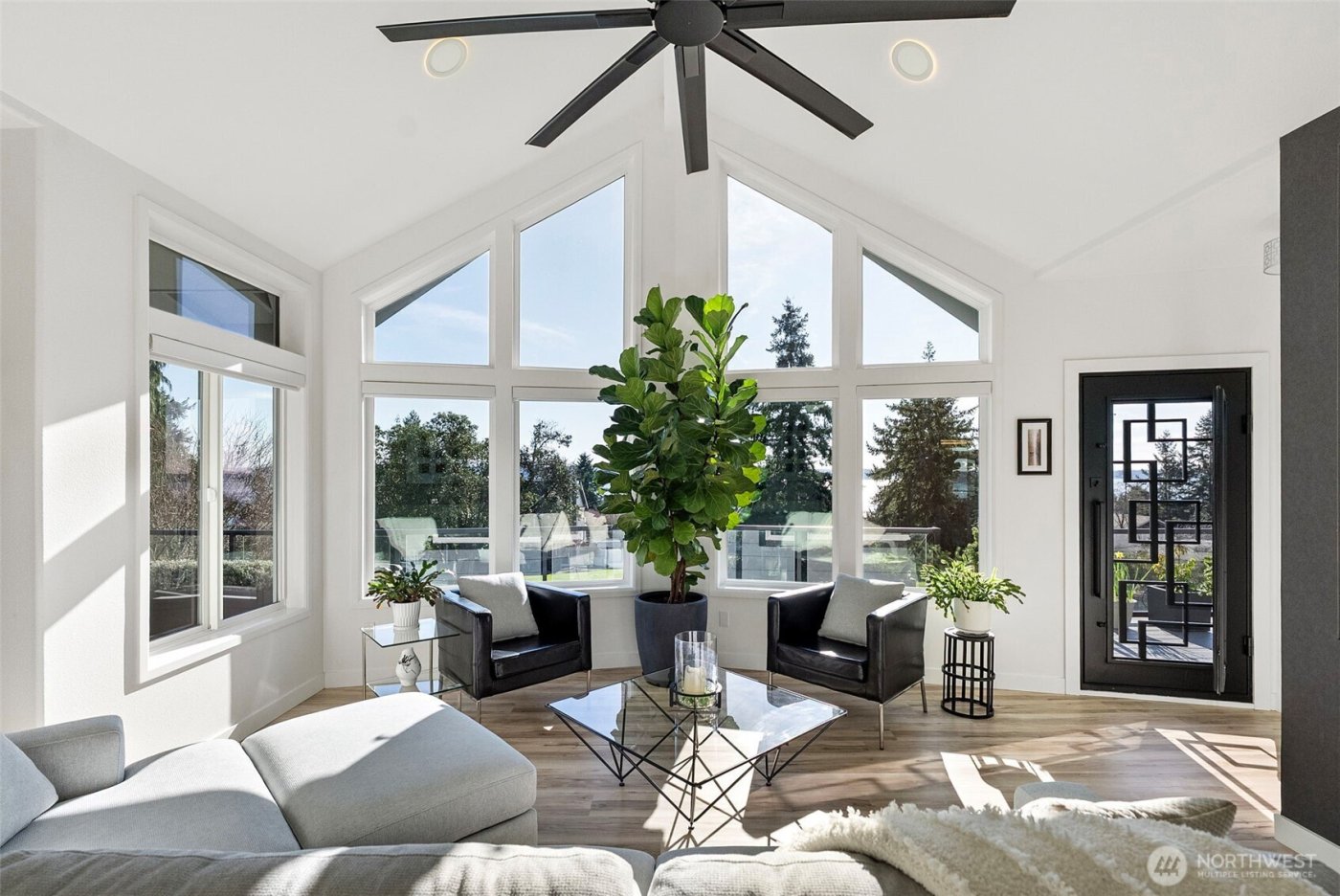 1229 Queets Drive , Fox Island, WA 98333