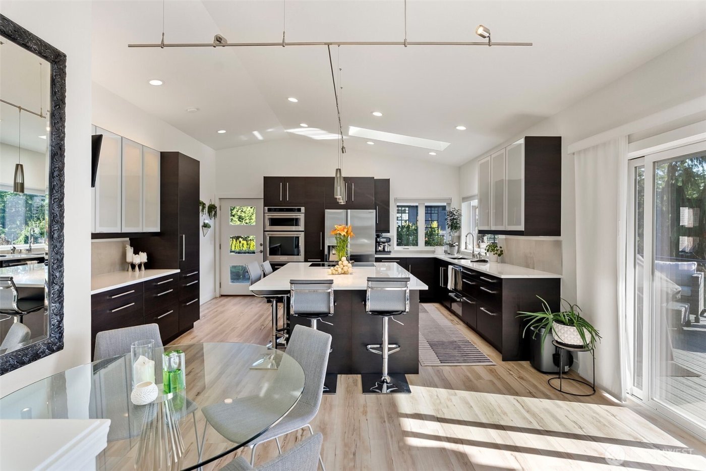 1229 Queets Drive , Fox Island, WA 98333