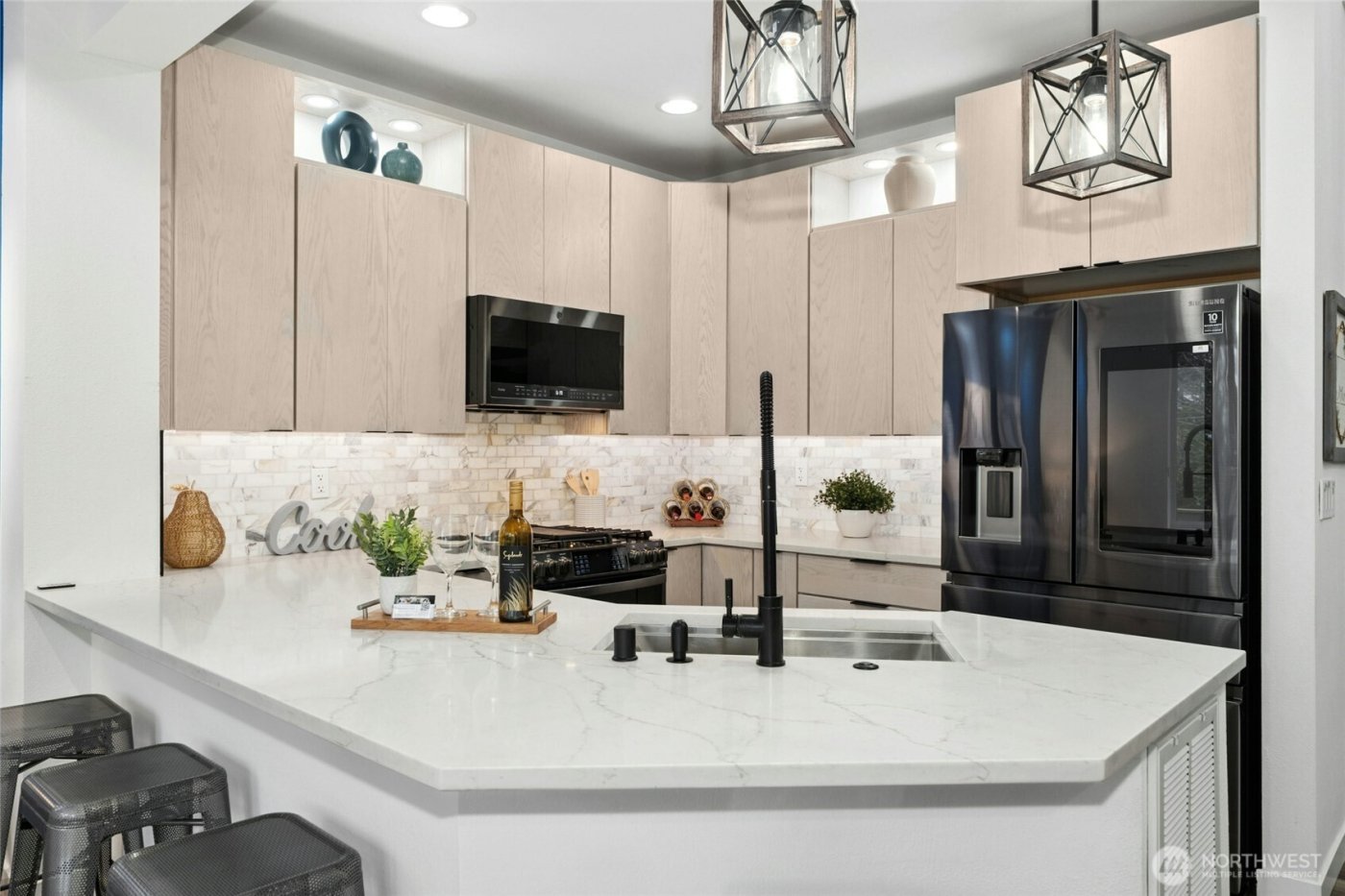 2062 NW Boulder Way Drive , Issaquah, WA 98027