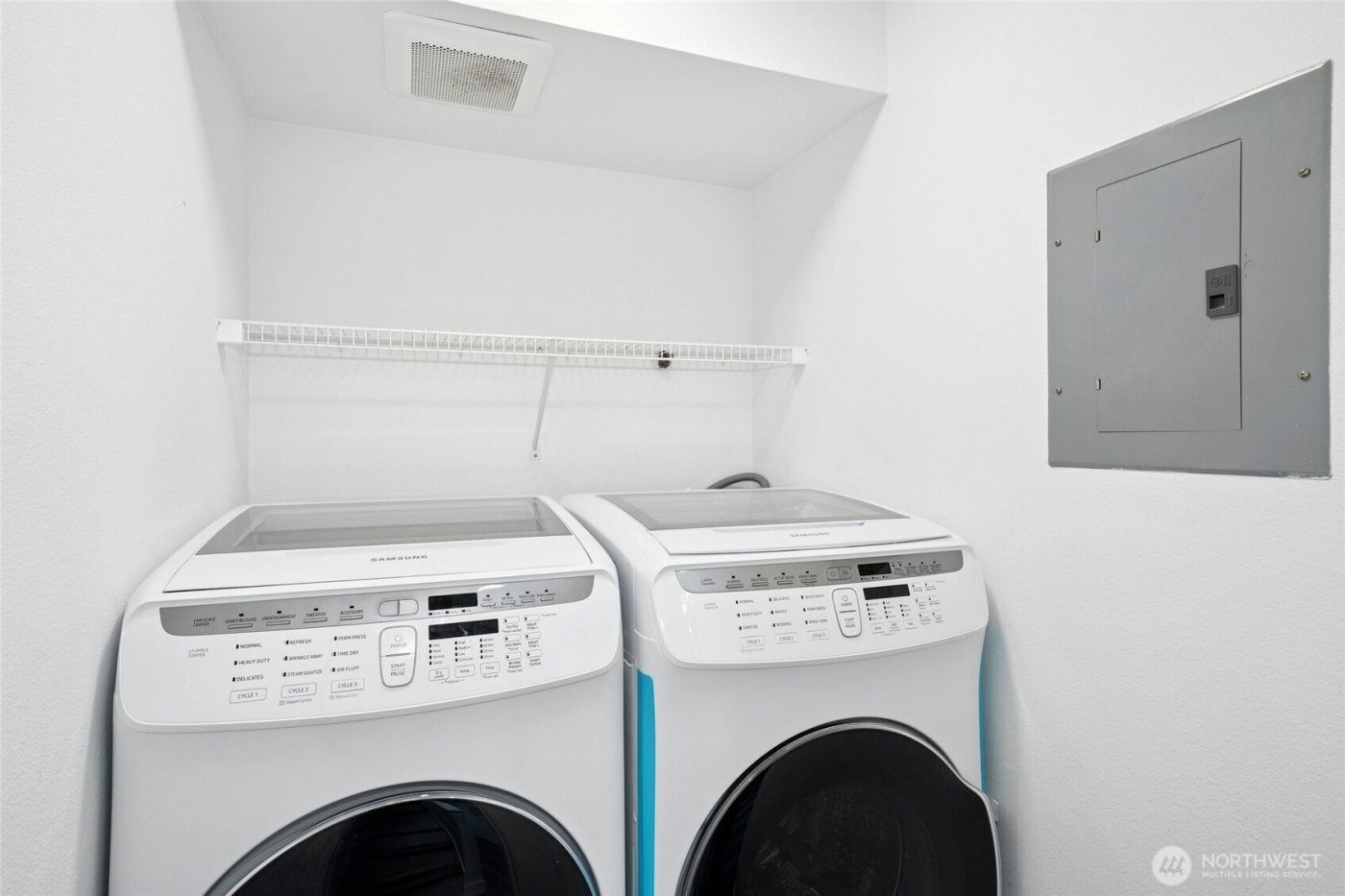 2062 NW Boulder Way Drive , Issaquah, WA 98027