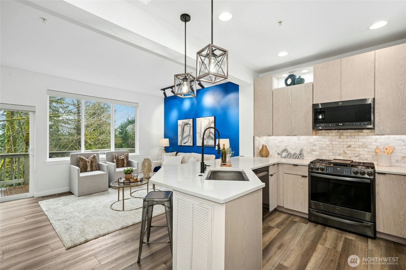 2062 NW Boulder Way Drive , Issaquah, WA 98027