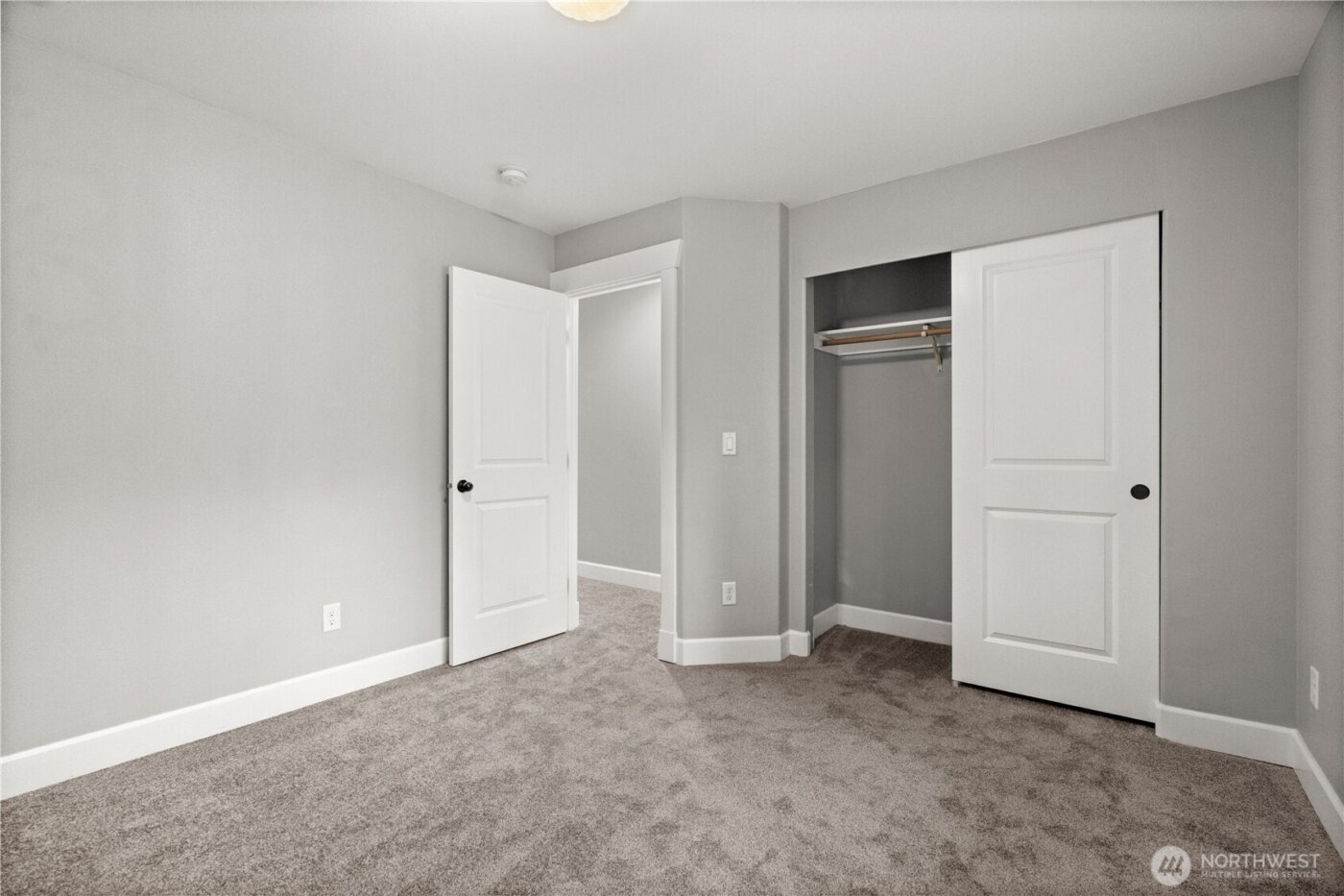 2011 Sumner Tapps Highway E, Bonney Lake, WA 98391