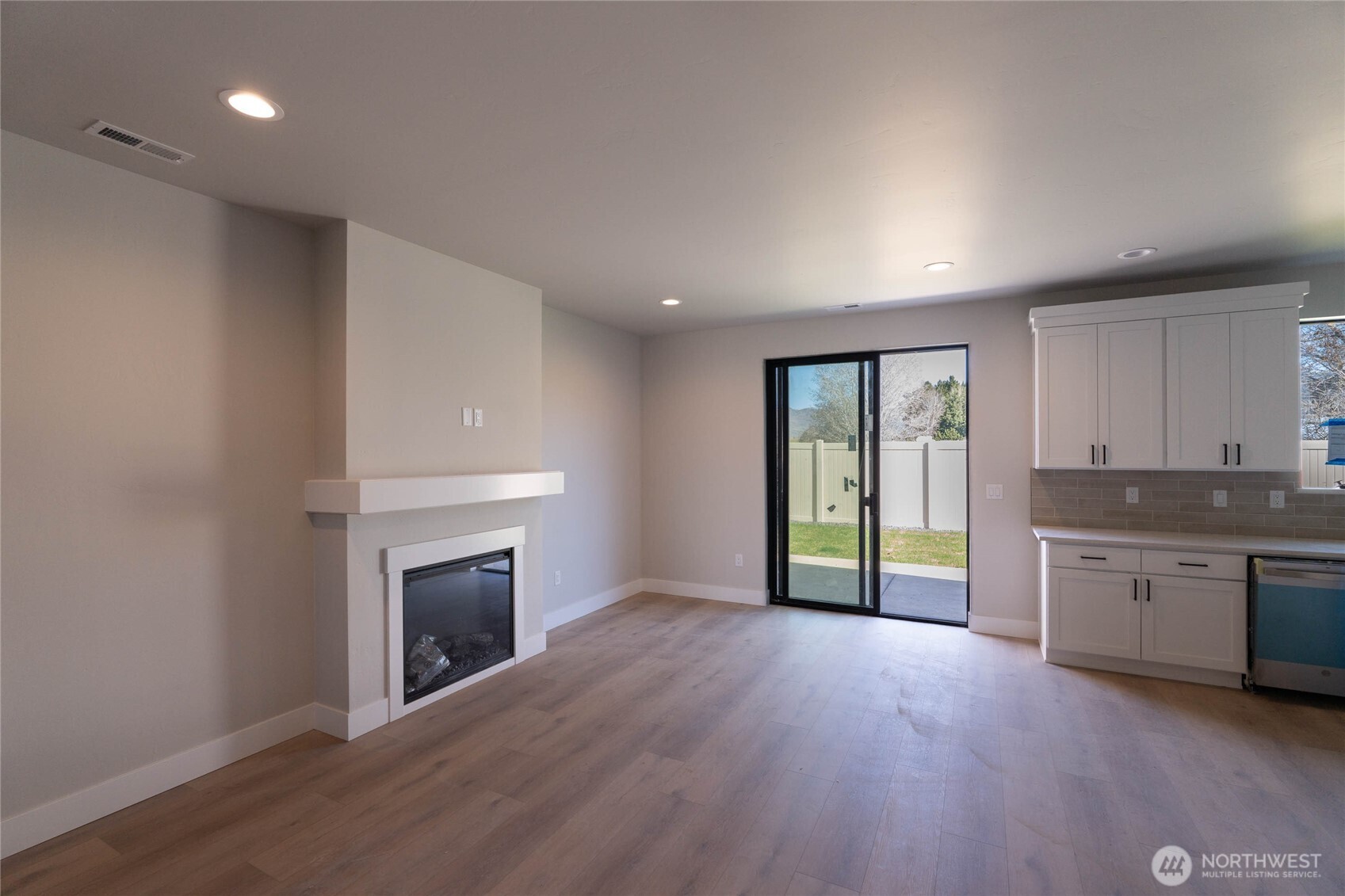 567 S Perry Avenue #Lot 5, East Wenatchee, WA 98802