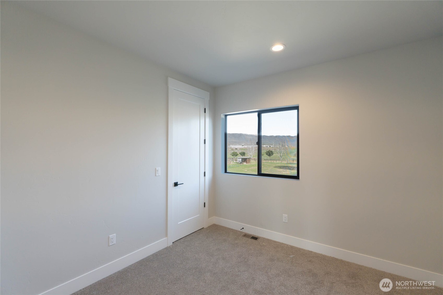 567 S Perry Avenue #Lot 5, East Wenatchee, WA 98802