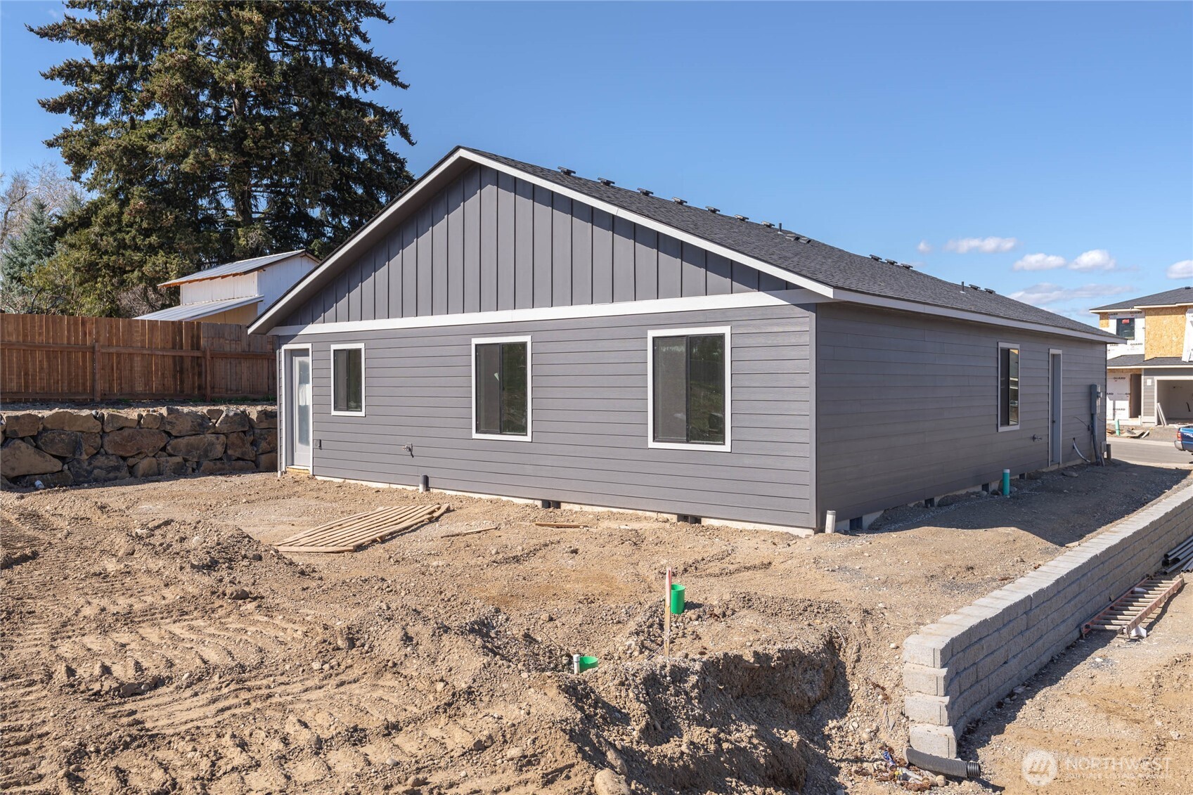 562 S Oasis Avenue #Lot 16, East Wenatchee, WA 98802