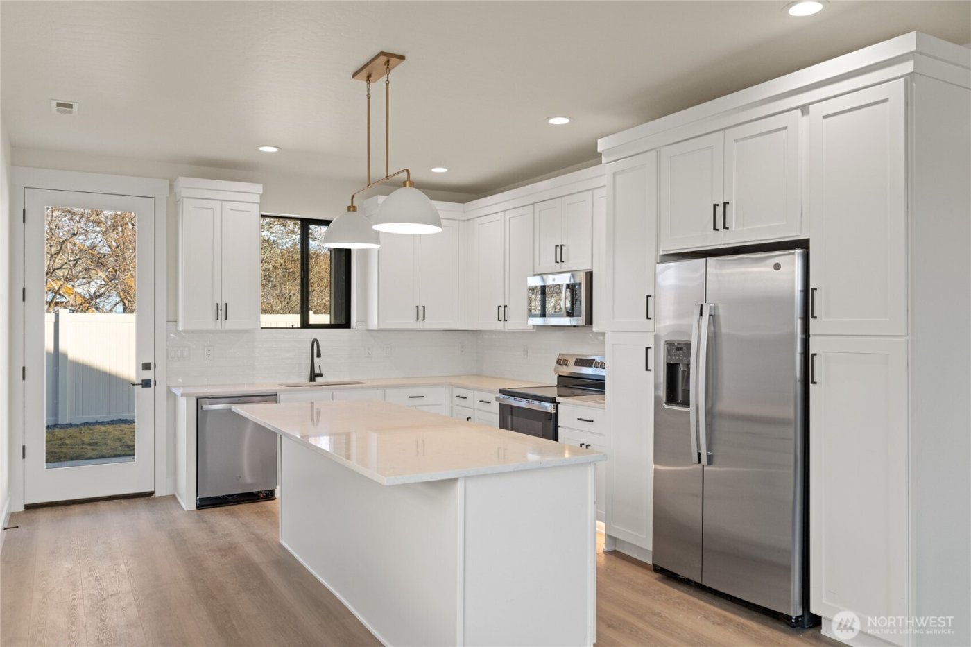 562 S Oasis Avenue #Lot 16, East Wenatchee, WA 98802