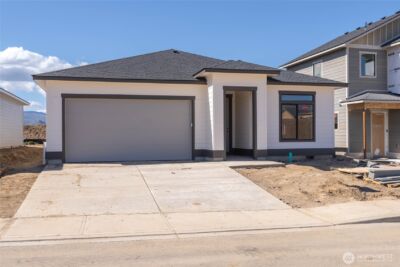 532 S Oasis Loop #Lot 23, East Wenatchee, WA 98802