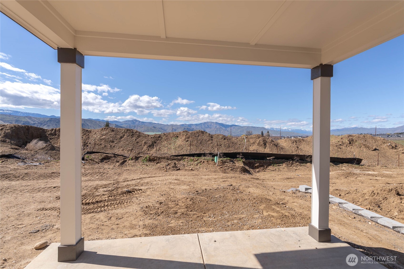 532 S Oasis Loop #Lot 23, East Wenatchee, WA 98802