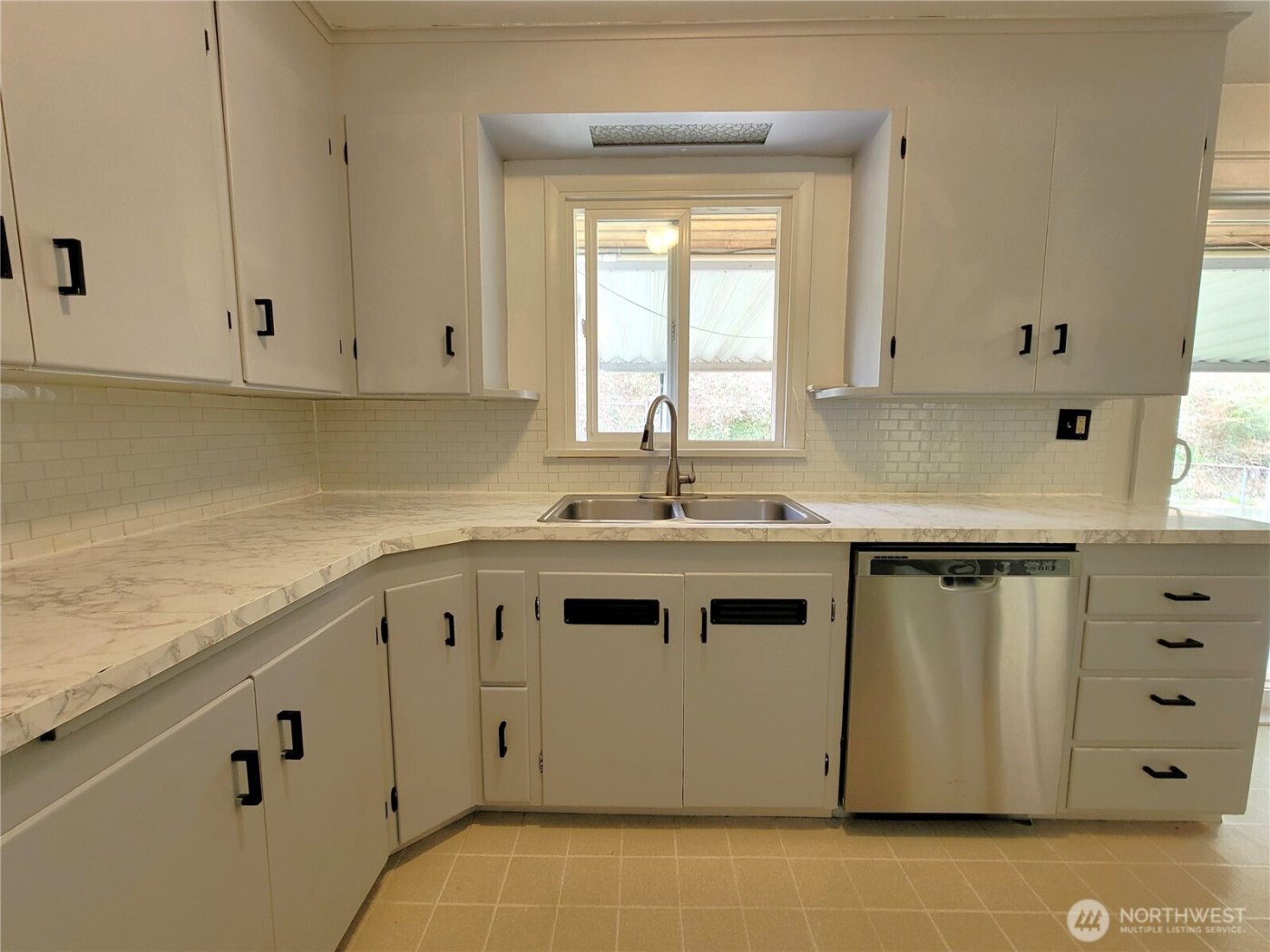 2449 Veldee Avenue , Bremerton, WA 98312