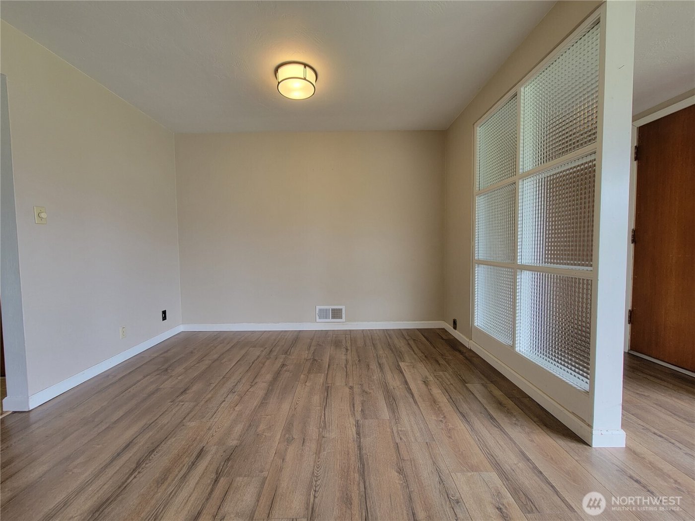 2449 Veldee Avenue , Bremerton, WA 98312