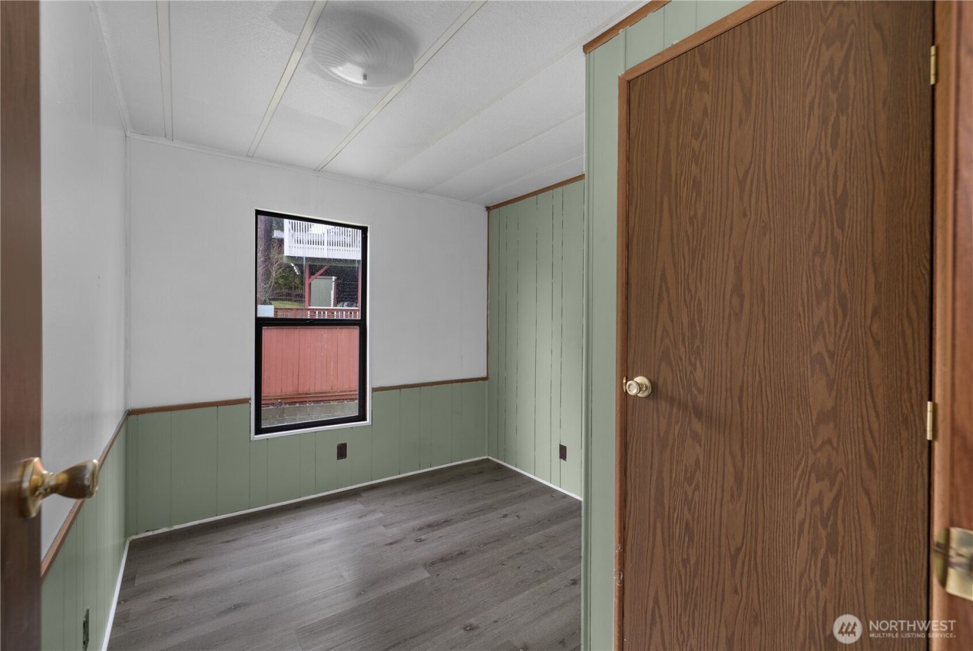 9823 Whitecap Drive NW, Olympia, WA 98502