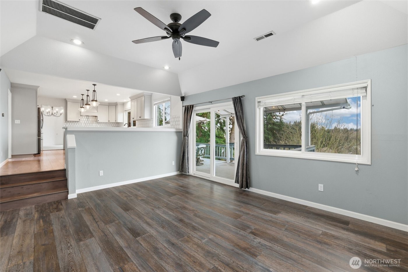 1113 SW 325th Place , Federal Way, WA 98023