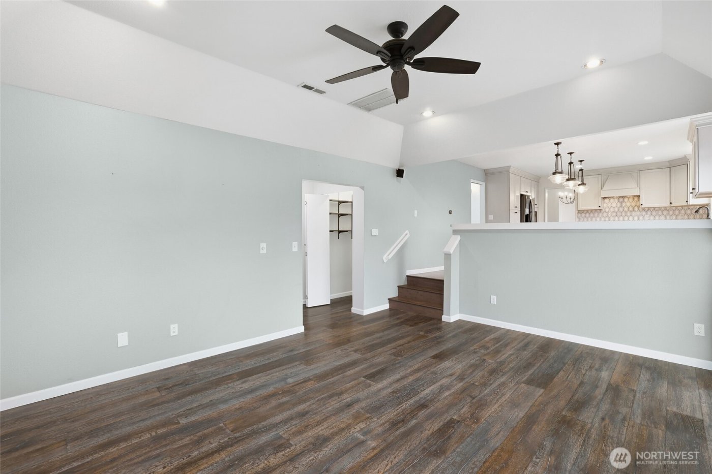 1113 SW 325th Place , Federal Way, WA 98023