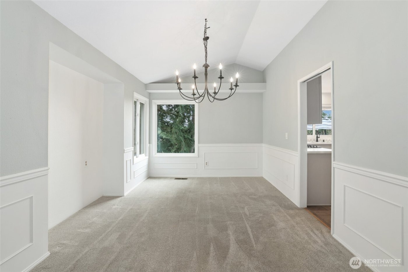 1113 SW 325th Place , Federal Way, WA 98023