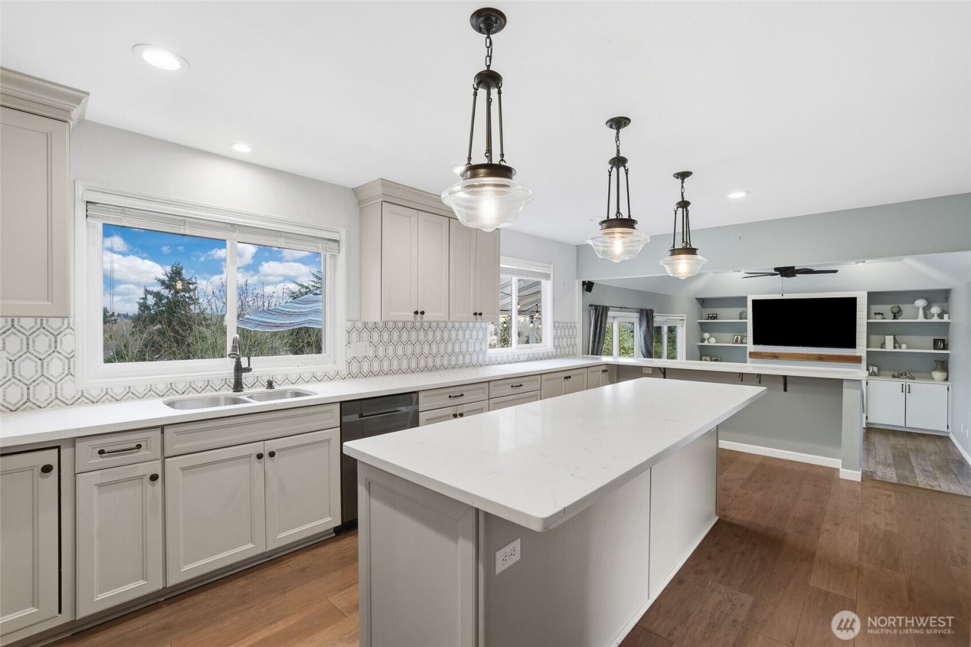 1113 SW 325th Place , Federal Way, WA 98023