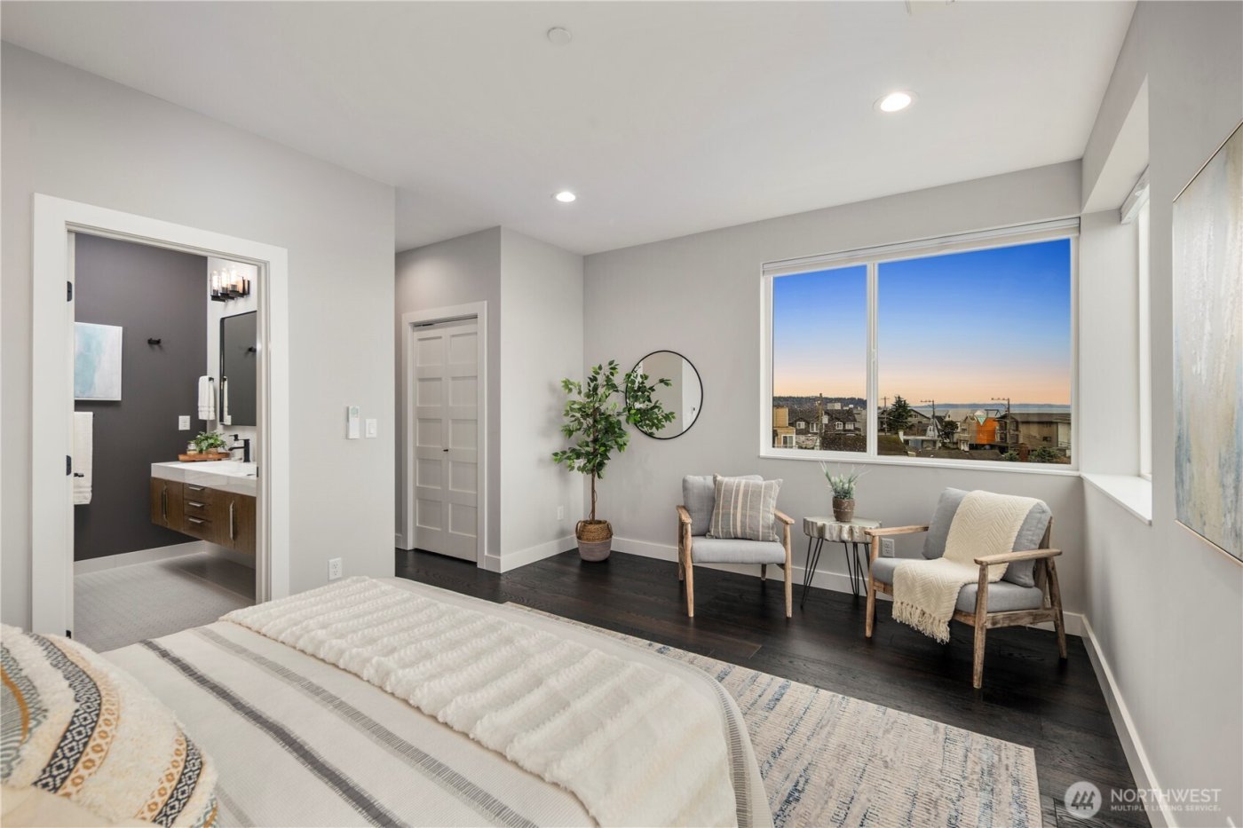 4018 Beach Drive SW, Seattle, WA 98116