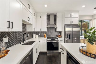 4018 Beach Drive SW, Seattle, WA 98116 - Photo 9